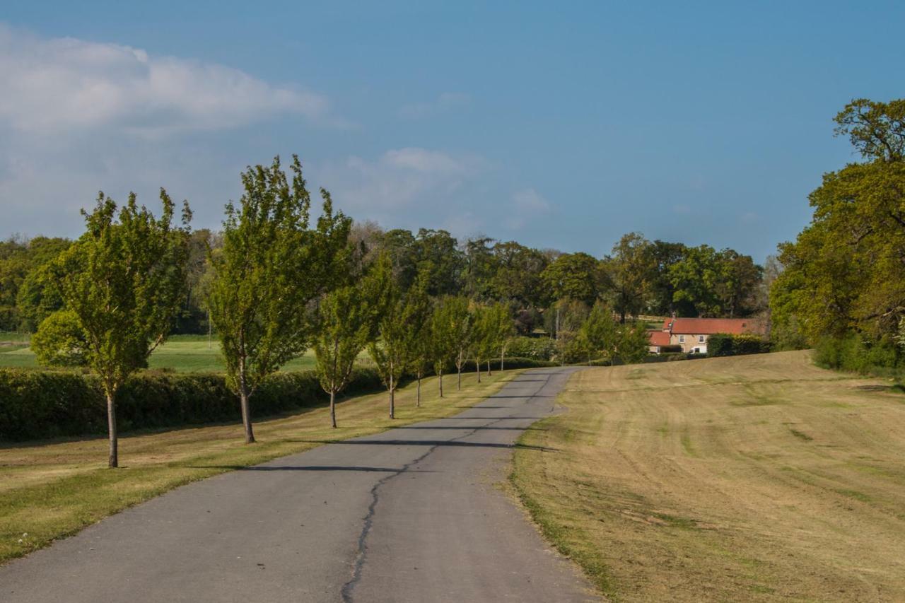 High Oaks Grange - Cottages Pickering Exteriör bild